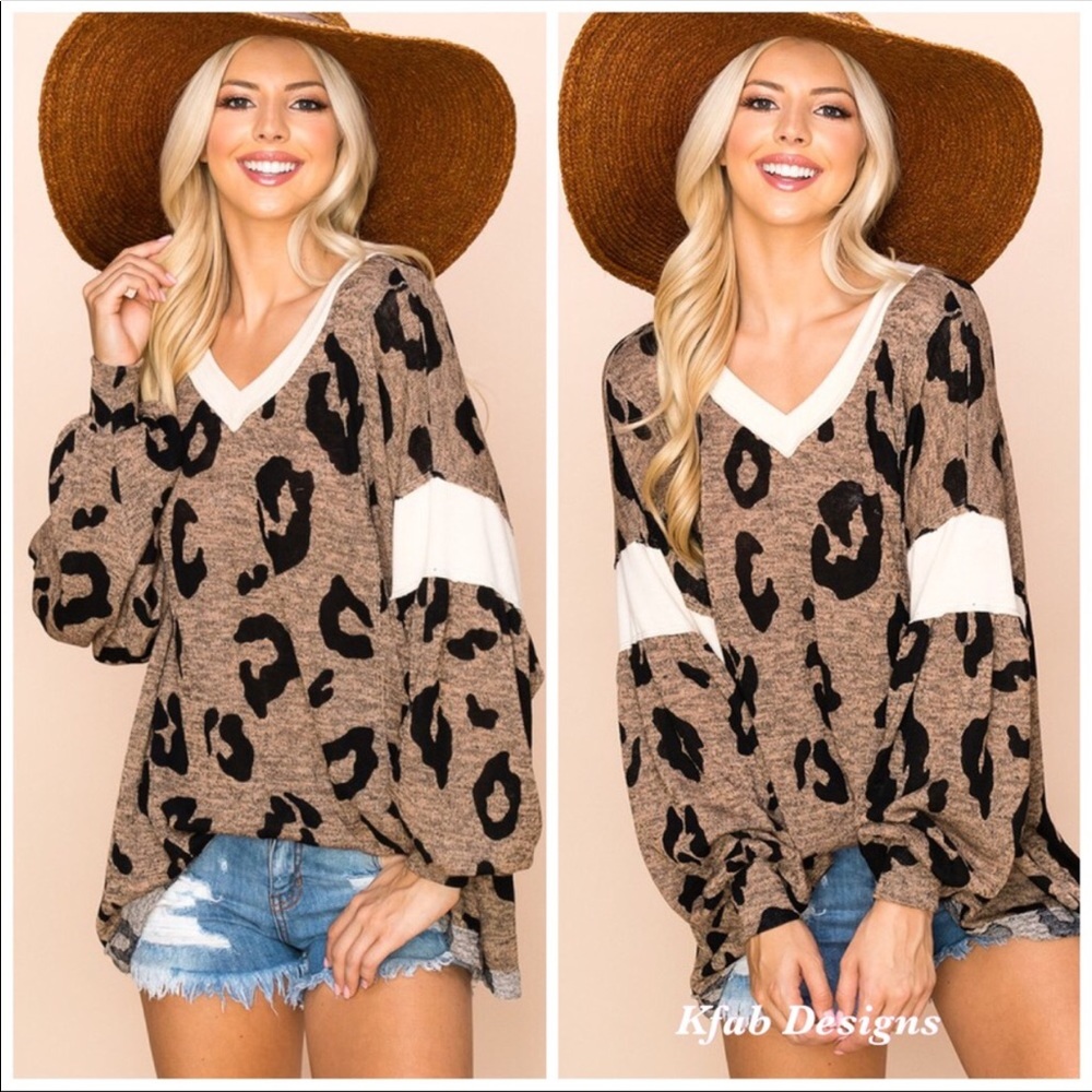 Soft-n-sultry🔥Animal print top w/stunning detail